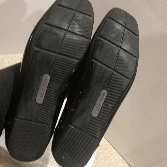 Black Loafers Size 10 - Picture 4 of 5